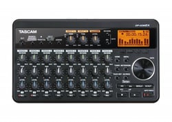 Tascam DP-008 EX - Se pueden grabar pistas estéreo o 2 mono en una tarjeta SD/SDHC a 16 bits/44,1 kHz, 8 pistas de reproducción, Control y control panorámico en cada canal, función de rechazo, pista maestra estéreo, ...